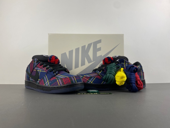 Nike SB Dunk Low “Nardwuar” II1493-600