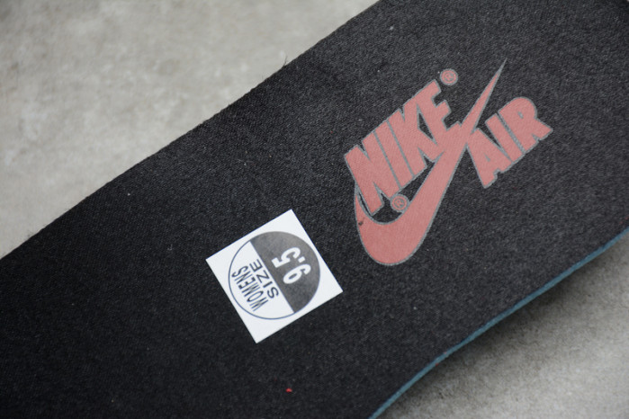 Air Jordan 1 High Retro "Satin Snake" - CD0461-601