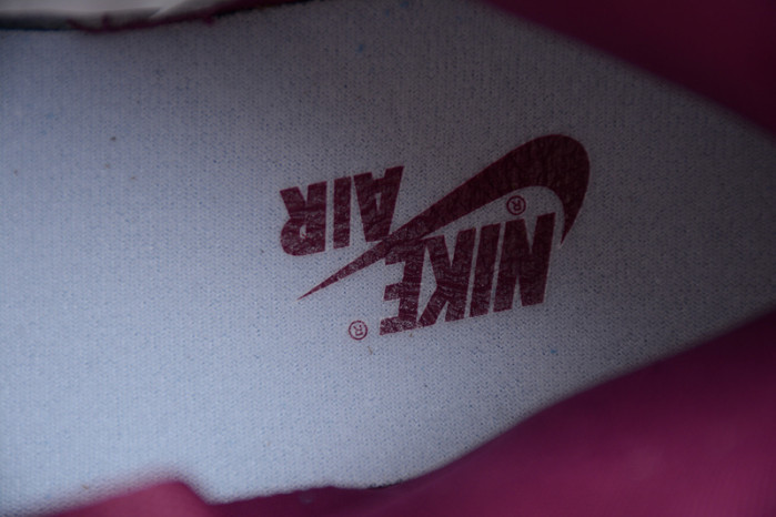 Jordan 1 Retro High OG Bordeaux - 555088-611