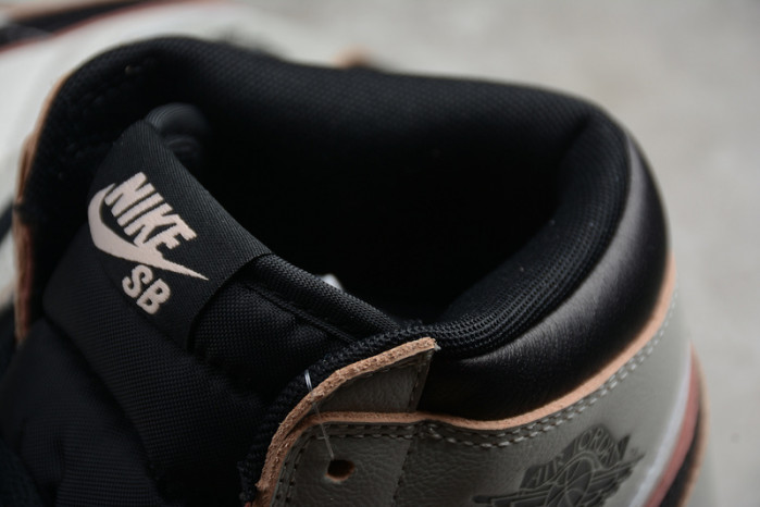 Nike SB Air Jordan 1 Light Bone/Crimson Tint CD6578-006