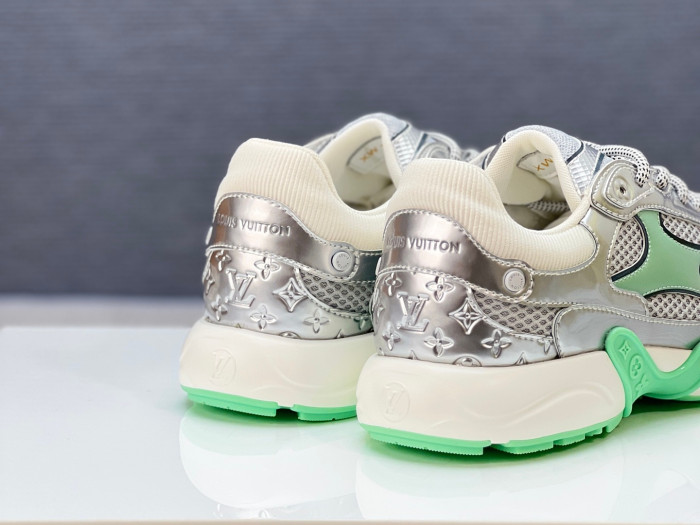 l0vis Vvtt0n olympia l&v-272